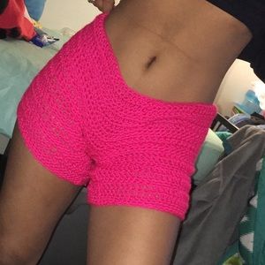 Cruel Creations: Handmade Crochet Shorts